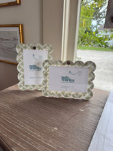 Load image into Gallery viewer, Charm Photo Frame